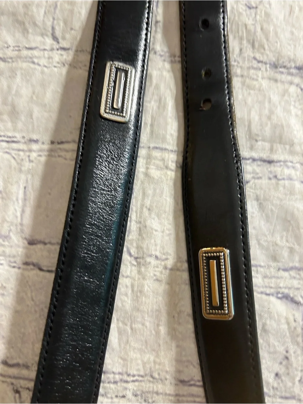 TRAFALGAR BROWN HANDCRAFTED GOLD TONE BUCKLE 42 & BLACK WESTERN SILVER TONE 42